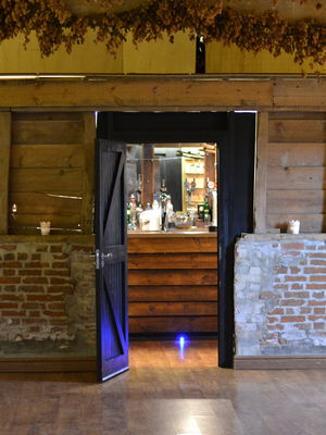 Wedding in Wiltshire on 1 May 2016