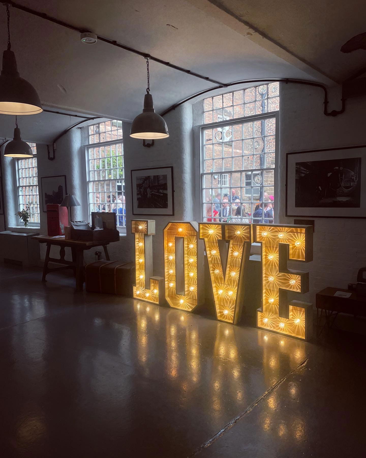 DoubleFace Solo Artist, Duo or Trio Review Wedding Derbyshire