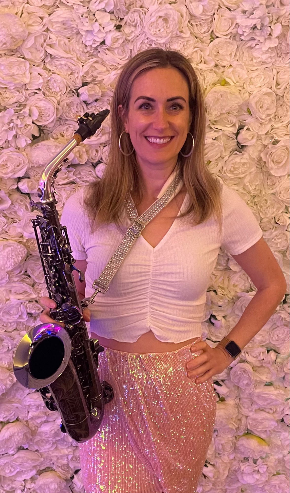 Lizzie B Sax Saxophonist Review Private Party Buckinghamshire