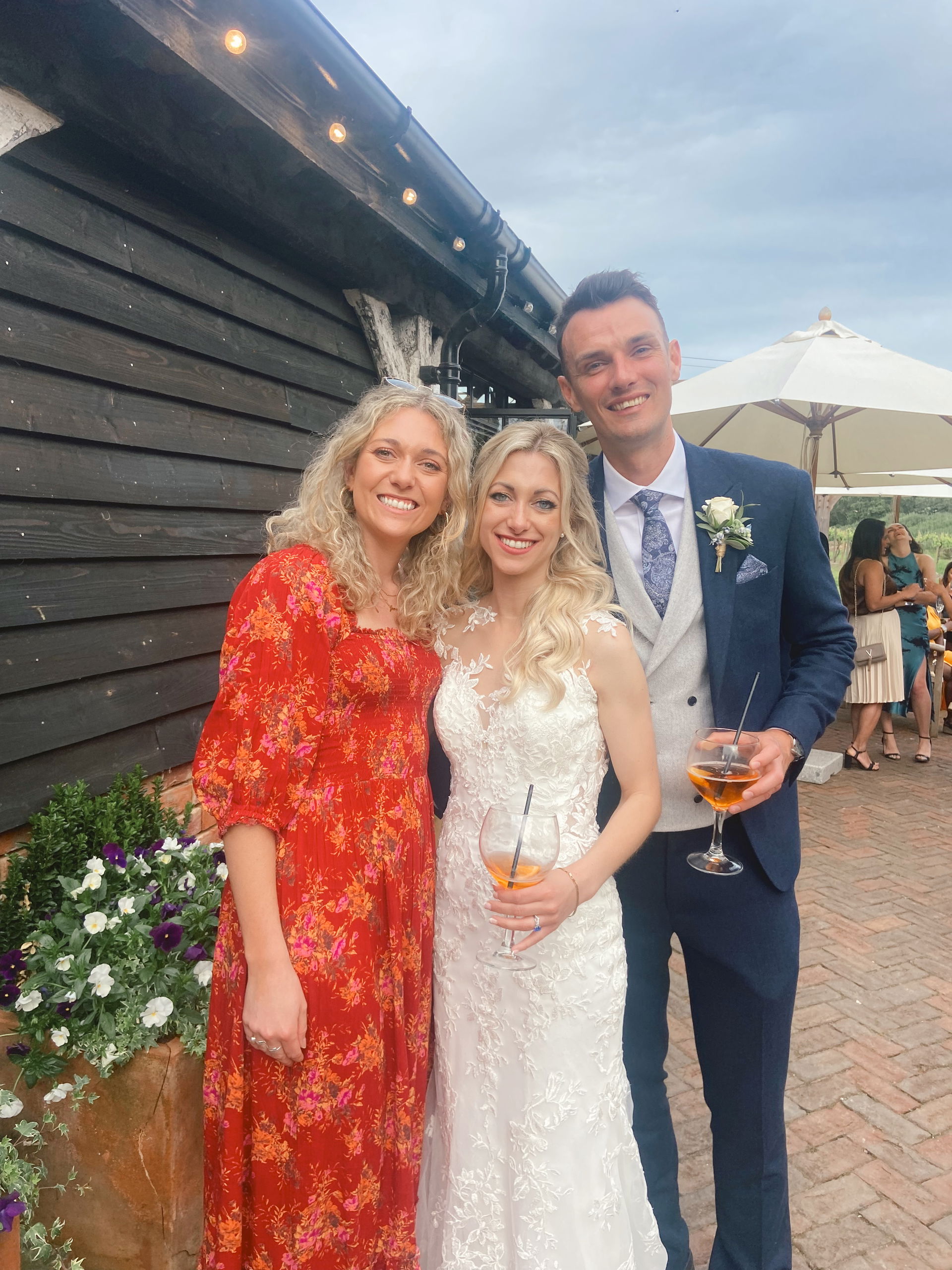 Kelly Barnes Singer Guitarist Review Wedding Berkshire