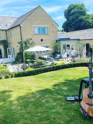 Event Steve Young Solo Singer/ Guitarist Hertfordshire