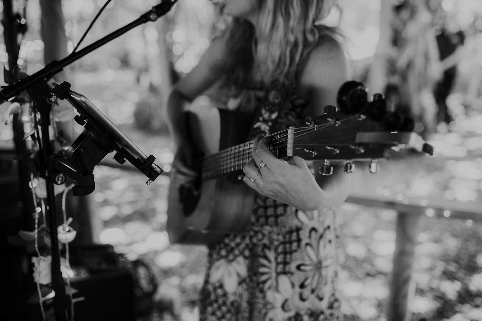 Kelly Barnes Singer Guitarist Review Wedding Buckinghamshire