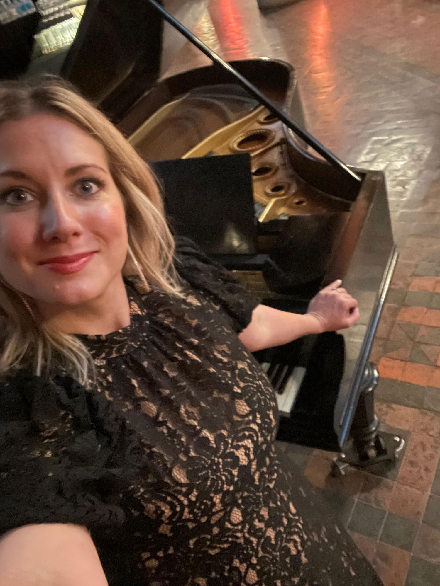 Florence Smith Singer Guitarist Review Wedding London