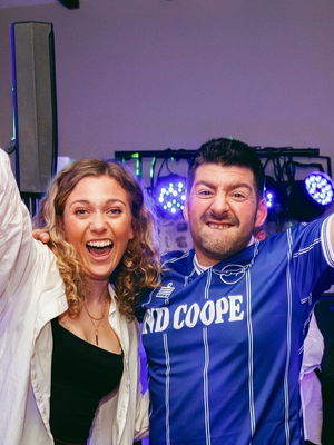 Event Kelly Barnes Singer Guitarist Northamptonshire