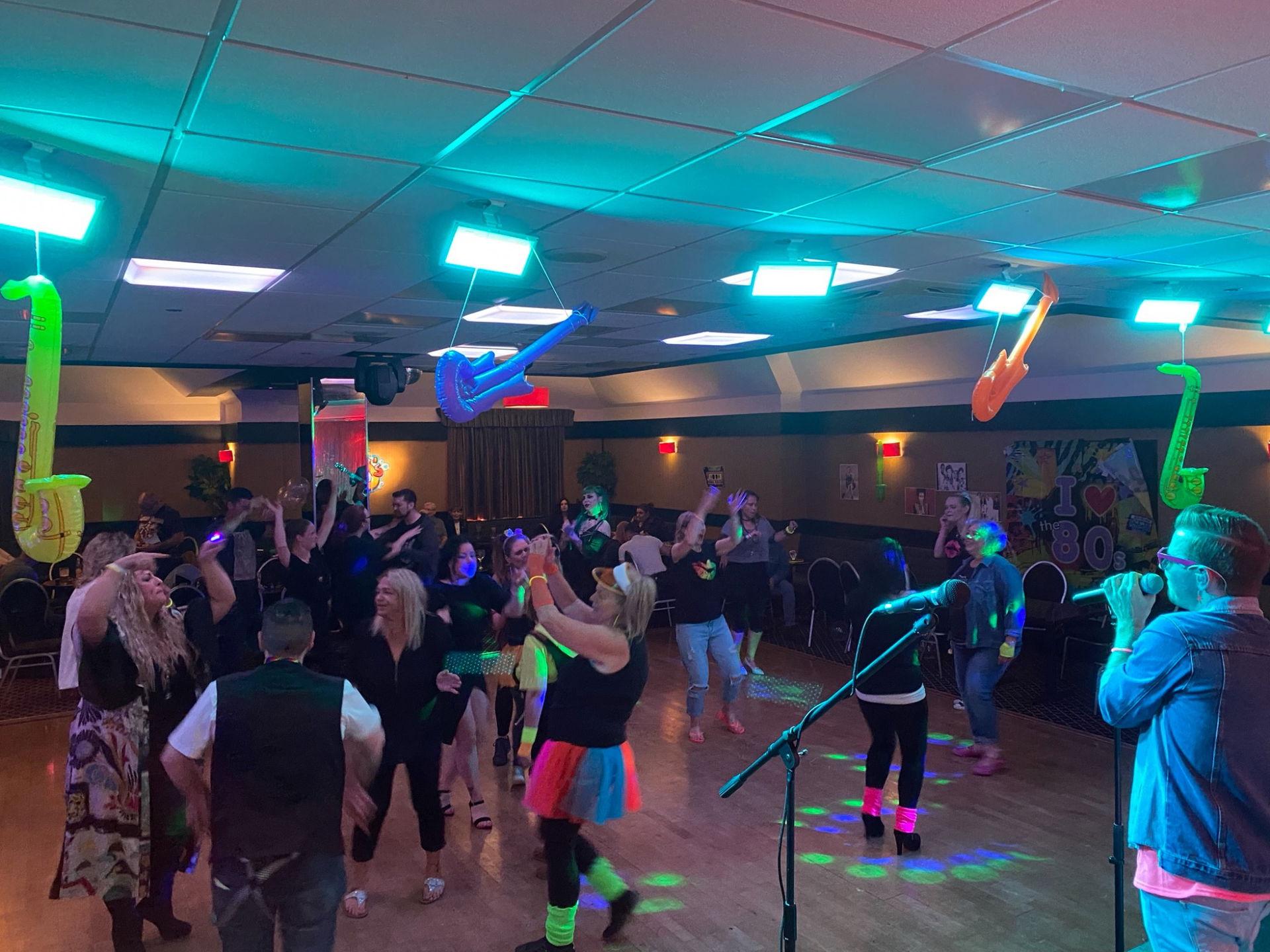 Ultimate 80s Tribute Act Review Venue / Pub / Club Event Somerset