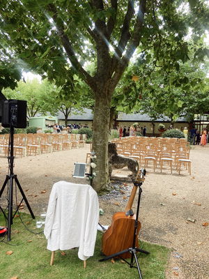 Event Kelly Barnes Singer Guitarist Northamptonshire