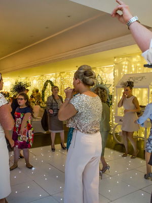 Event James Sings Versatile Solo Singer / Rat Pack to Modern Pop Nelson, Lancashire