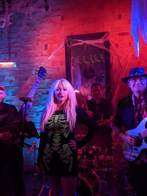 Event Twisted Pop Function Band Northamptonshire