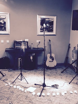 Event Kelly Barnes Singer Guitarist Northamptonshire