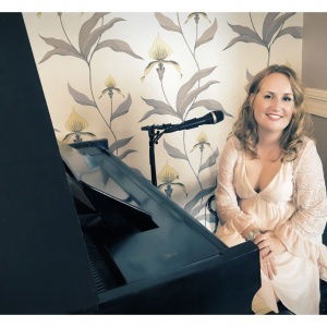 Jane H booked Samantha Marie for  their wedding at Carbis Bay Hotel in Cornwall Samantha Marie Pianist Review Wedding Cornwall
