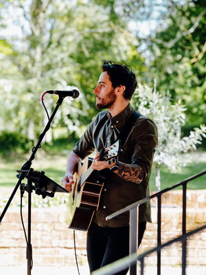 Event George W Singer Guitarist Essex