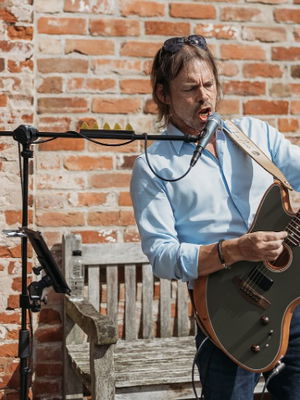 Event Mark Stevens Solo Singer/ Guitarist Nottinghamshire