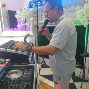 CJ Discos Wedding DJ Wedding Shropshire