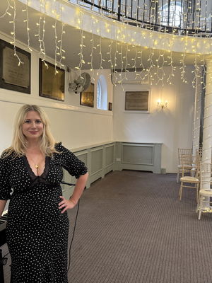 Event Florence Smith Singer / Guitarist / Pianist / Ukelele London