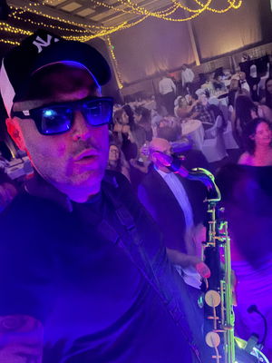 Event Sax DJ Show Saxophonist Bedfordshire