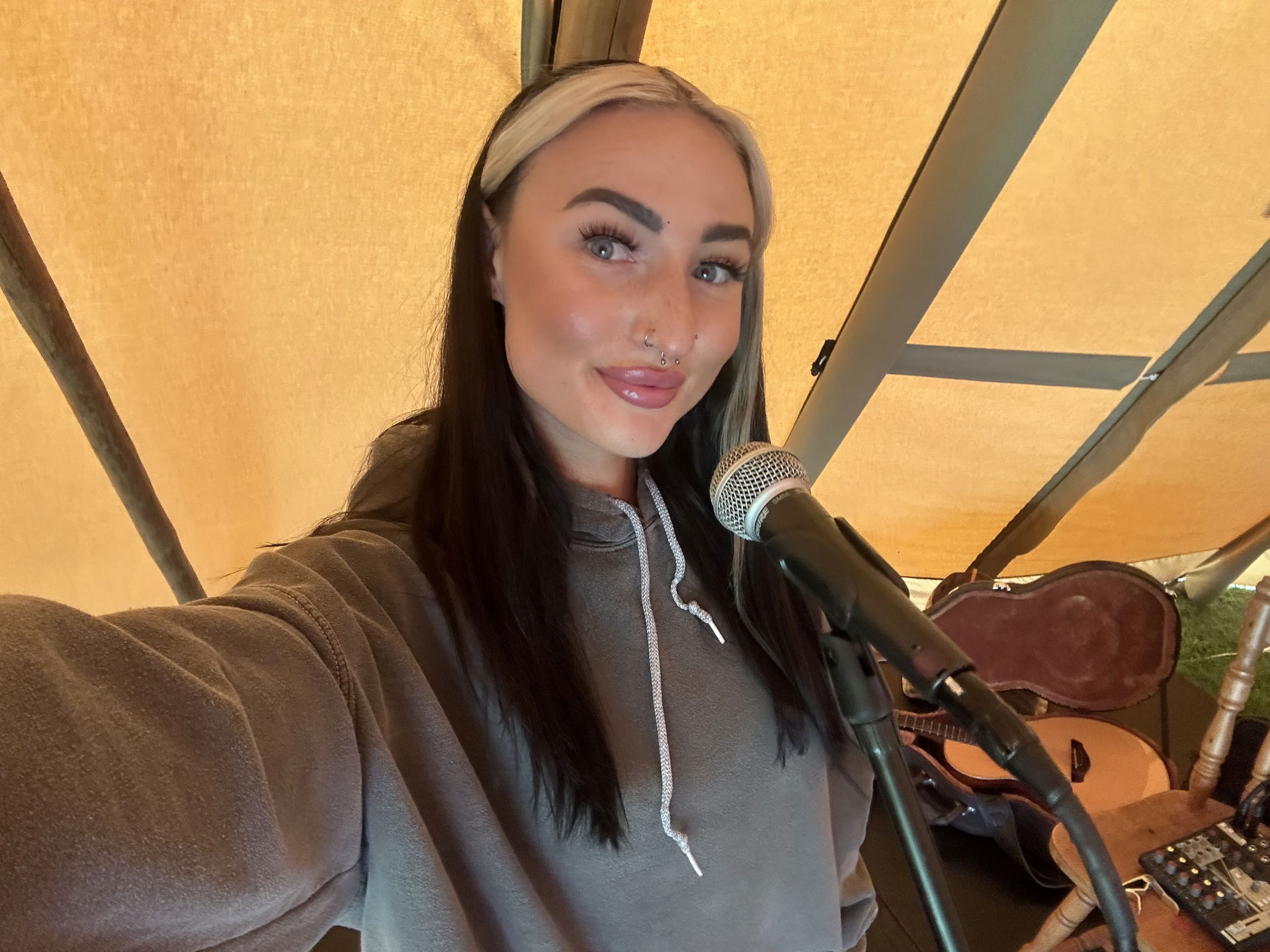 Bethany Amelia Singer Guitarist Review Wedding Suffolk