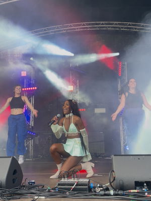 Event Motown Queen Solo Singer With Tracks Gloucestershire
