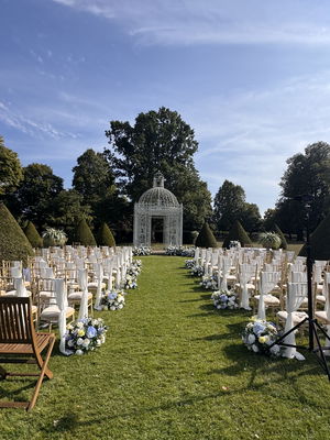 Event Kelly Barnes Singer Guitarist Northamptonshire