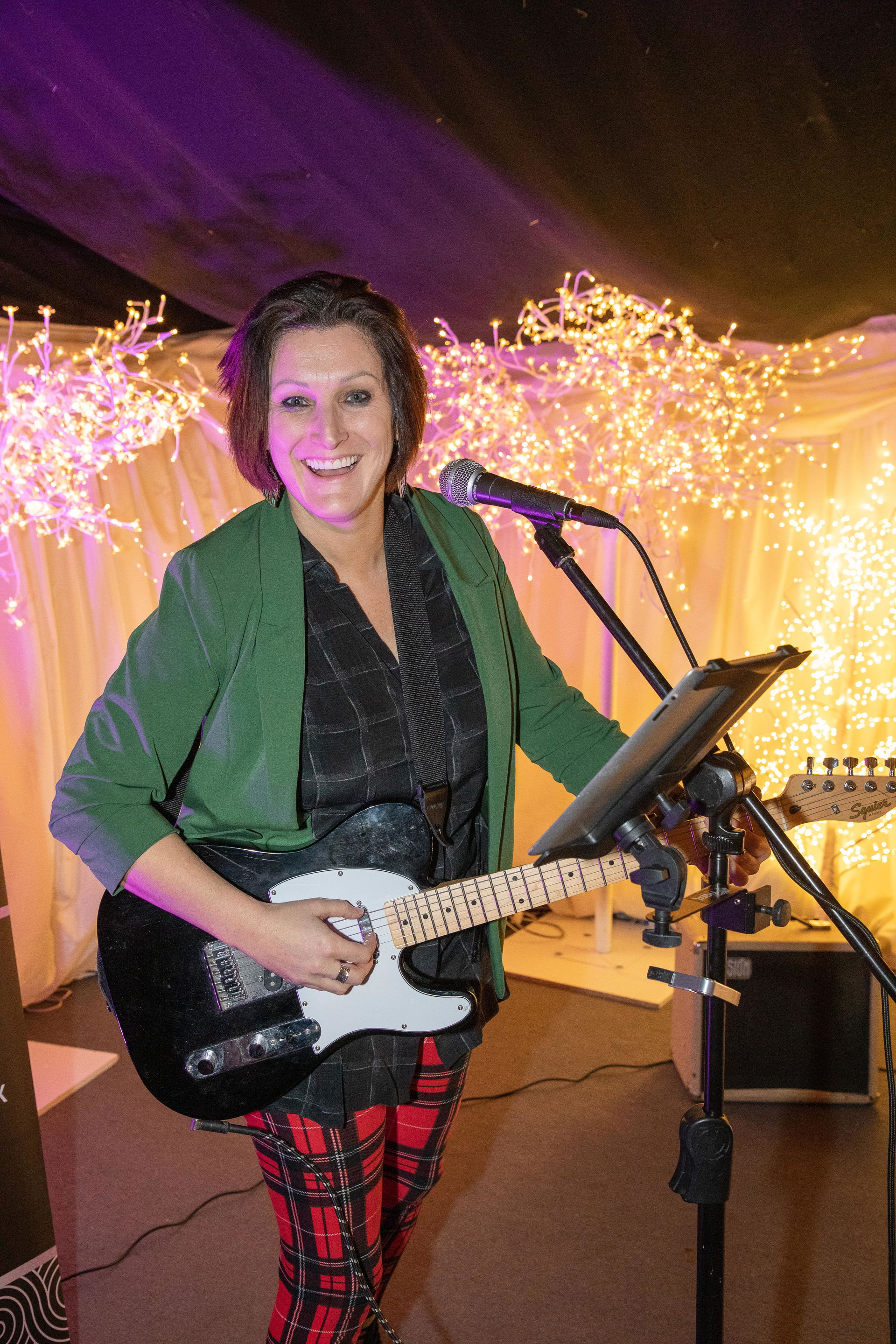Jo Baldwin Solo Artist, Duo or Trio Review Corporate Event West Midlands
