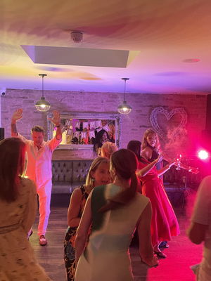 Event Motown Queen Solo Singer With Tracks Gloucestershire