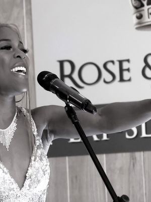 Event Motown Queen Solo Singer With Tracks Gloucestershire