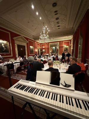 Event Valentine Singer Guitarist London