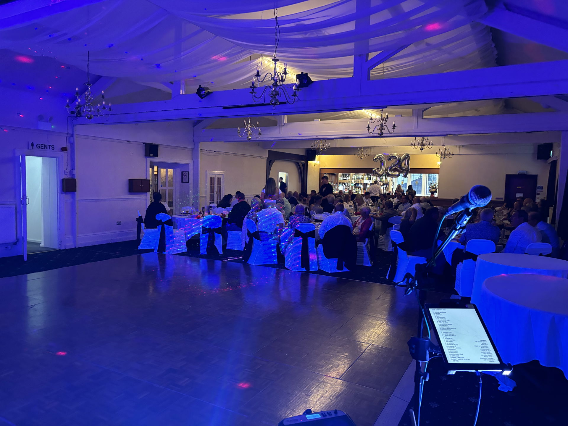 Dylan Dale Singer Guitarist Review Venue / Pub / Club Event Manchester