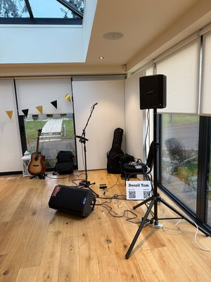 Event DT Music Singer Guitarist Edinburgh