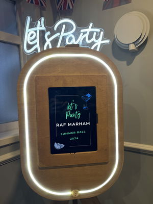 Event The Happy Selfie Pod Photo Booth Kent