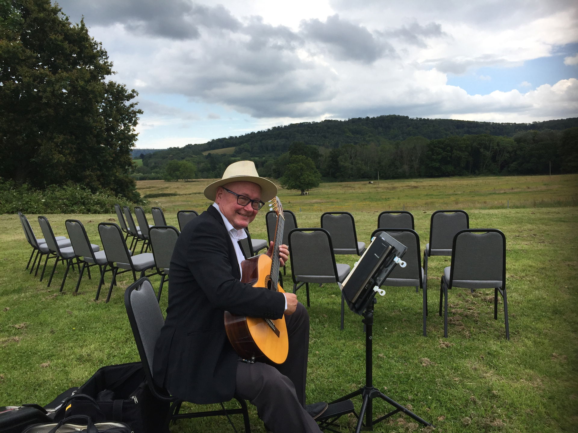 Neil Brown Classical Guitarist Review Wedding West Sussex