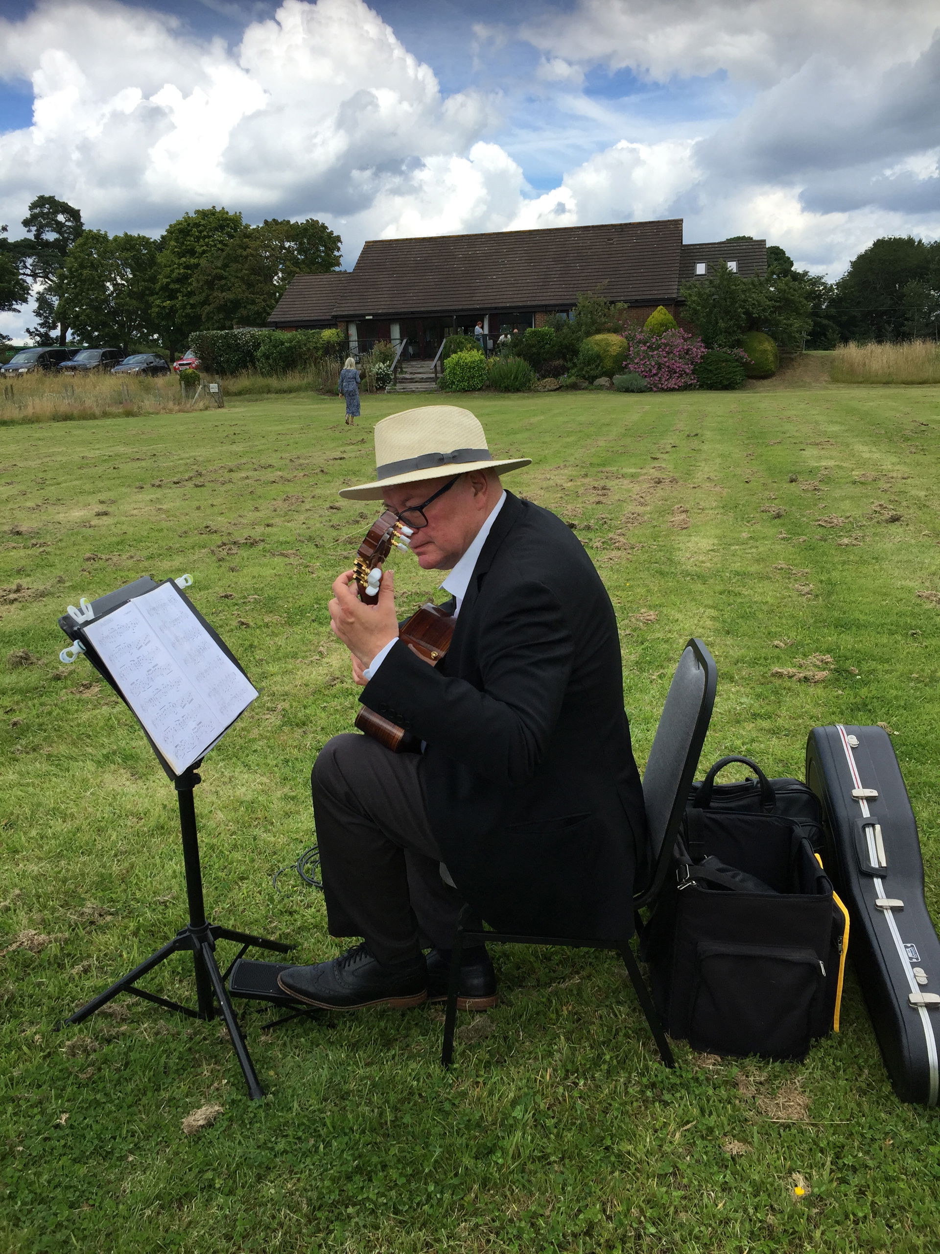 Neil Brown Classical Guitarist Review Wedding West Sussex
