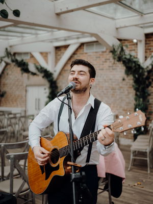 Event Smokeshow Vocals/Acoustic Guitar & Saxophone Duo West Yorkshire