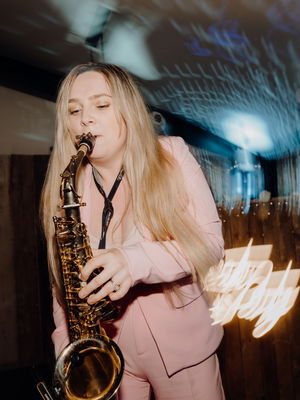 Event Smokeshow Vocals/Acoustic Guitar & Saxophone Duo West Yorkshire