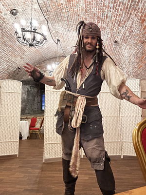 Event Captain Sparrow Lookalike Lookalike Gloucestershire