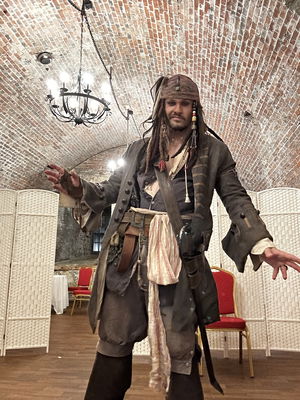 Event Captain Sparrow Lookalike Lookalike Gloucestershire