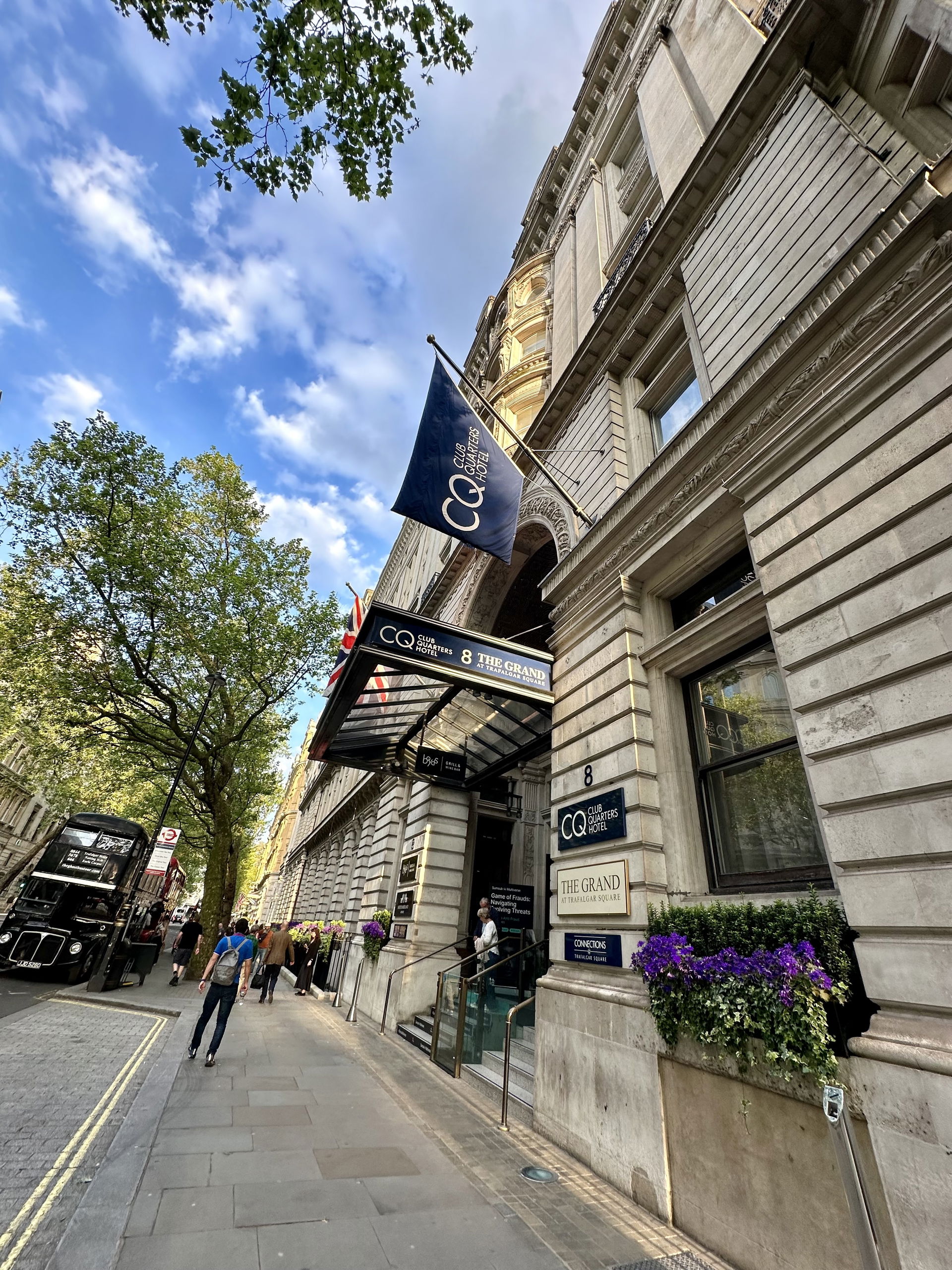 Finn McCool Pianist Review Corporate Event London