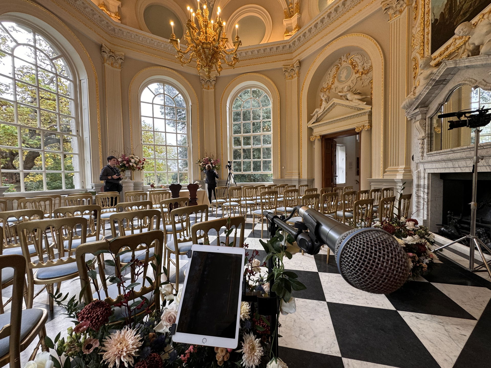 Kelly Barnes Singer Guitarist Review Wedding London