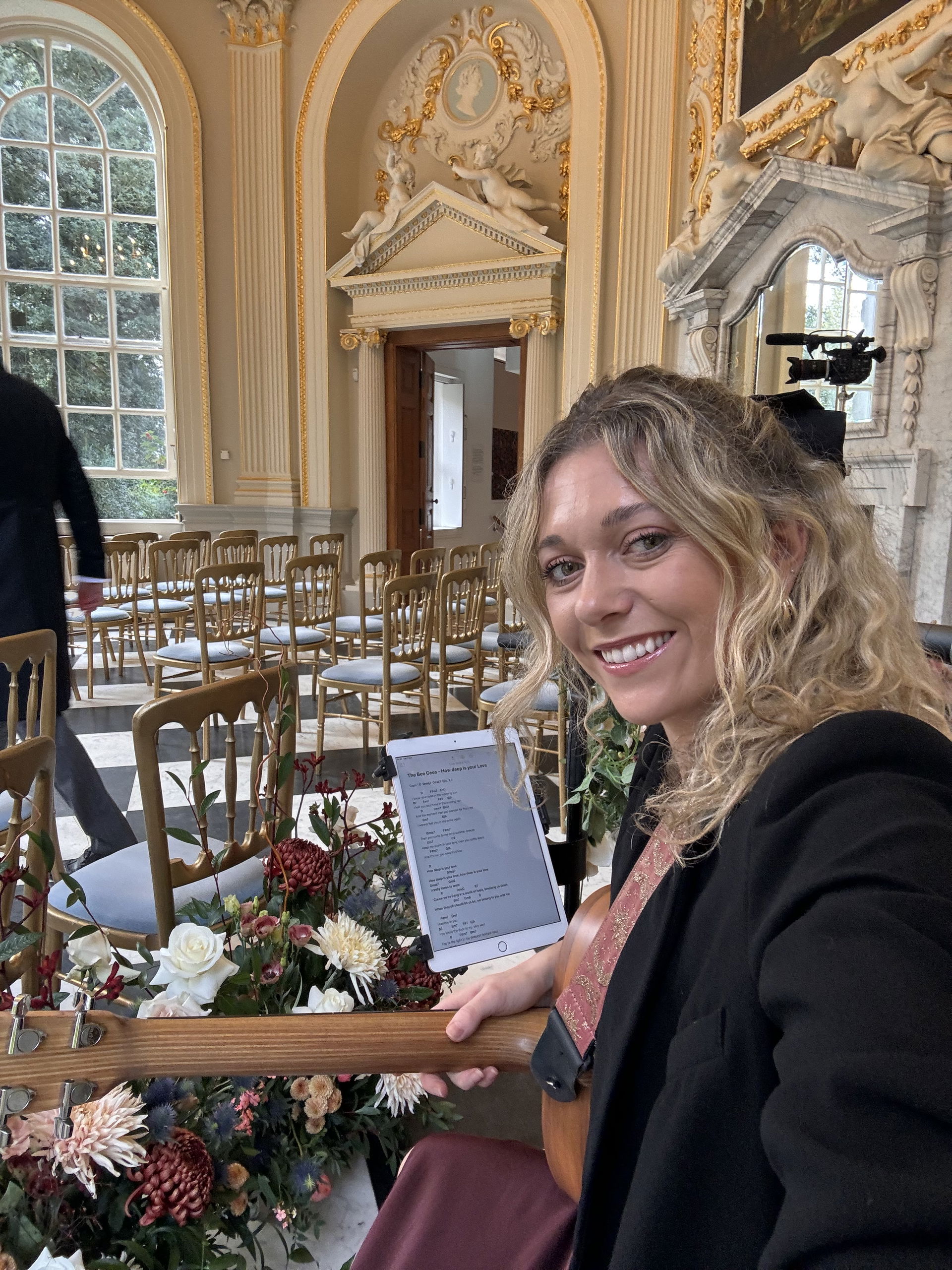 Kelly Barnes Singer Guitarist Review Wedding London