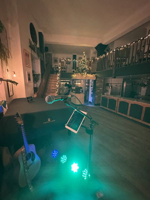 Event Kelly Barnes Singer Guitarist Northamptonshire