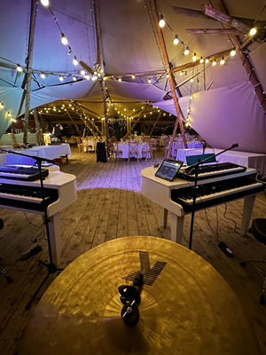 Event Showtime Piano Show Duelling Pianos Duo London