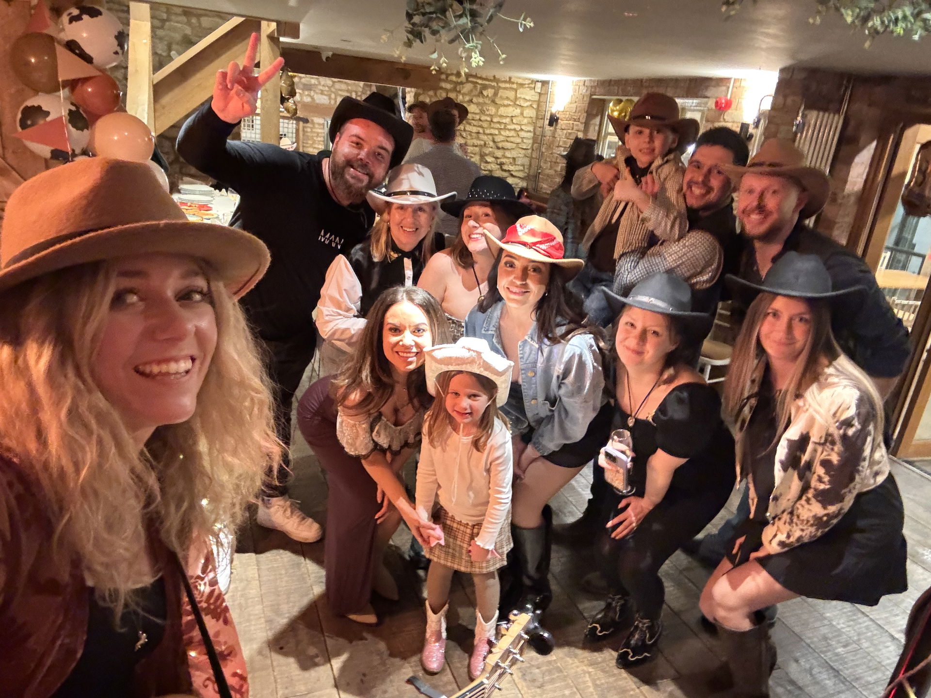 Kelly Barnes Singer Guitarist Review Private Party Northamptonshire