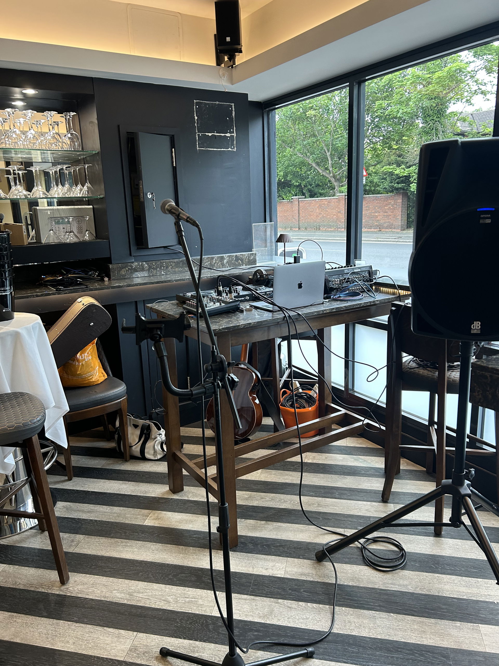 Bethany Amelia Singer Guitarist Review Wedding London