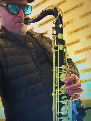 Event Sax DJ Show Saxophonist Bedfordshire