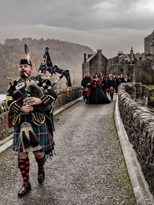 Event Highland Bagpiper Piper Highland
