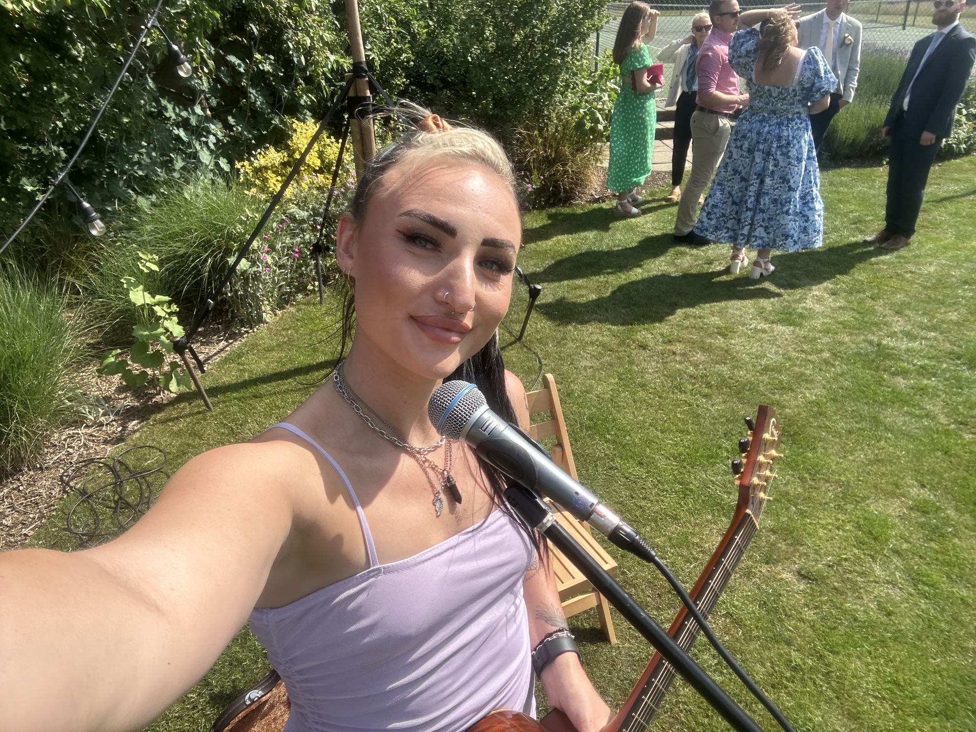 Bethany Amelia Singer Guitarist Review Wedding Bedfordshire