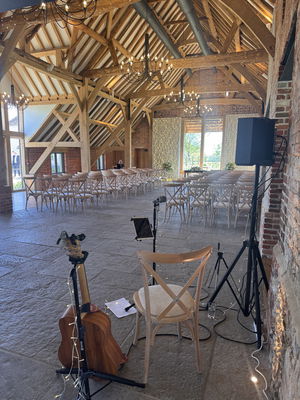 Event Kelly Barnes Singer Guitarist Northamptonshire