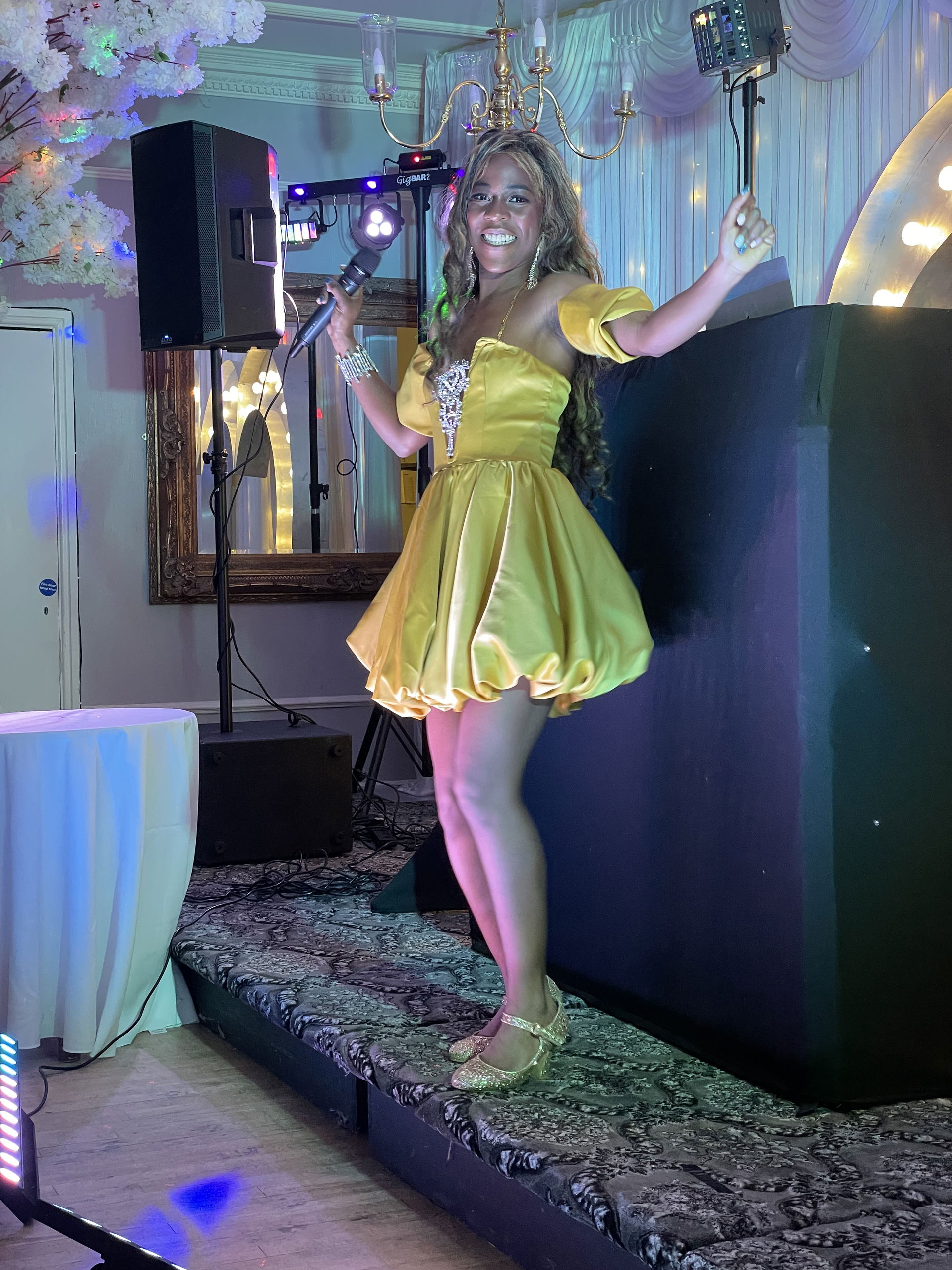Motown Queen Solo Singer With Tracks Review Wedding Rhondda Cynon Taf