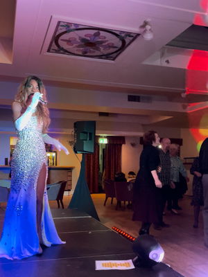 Event Motown Queen Solo Singer With Tracks Gloucestershire