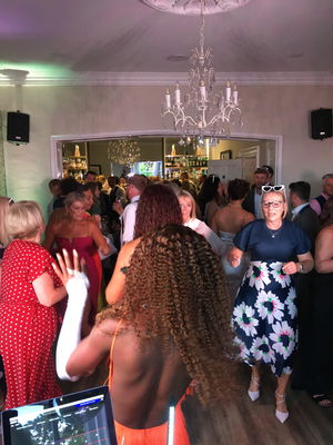Event Motown Queen Solo Singer With Tracks Gloucestershire