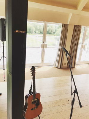 Event Andy Michaels Singer Guitarist Gloucestershire